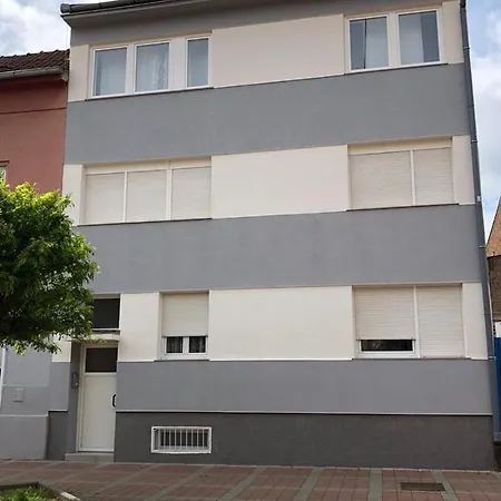 Apartman Bloom Osijek Exterior photo