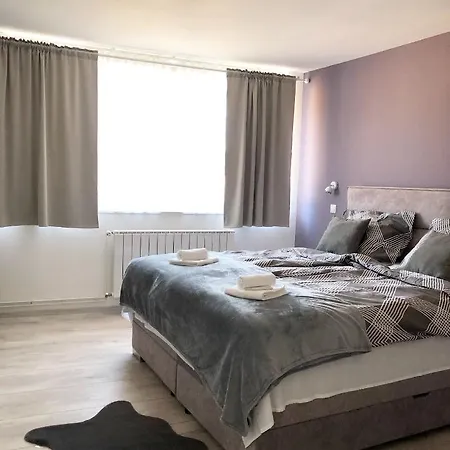 Apartman Bloom Osijek Exterior photo