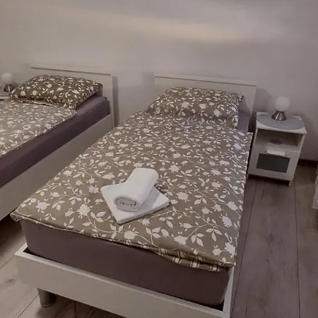 Apartman Bloom Osijek Exterior photo