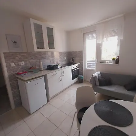 Apartman Bloom Osijek Exterior photo