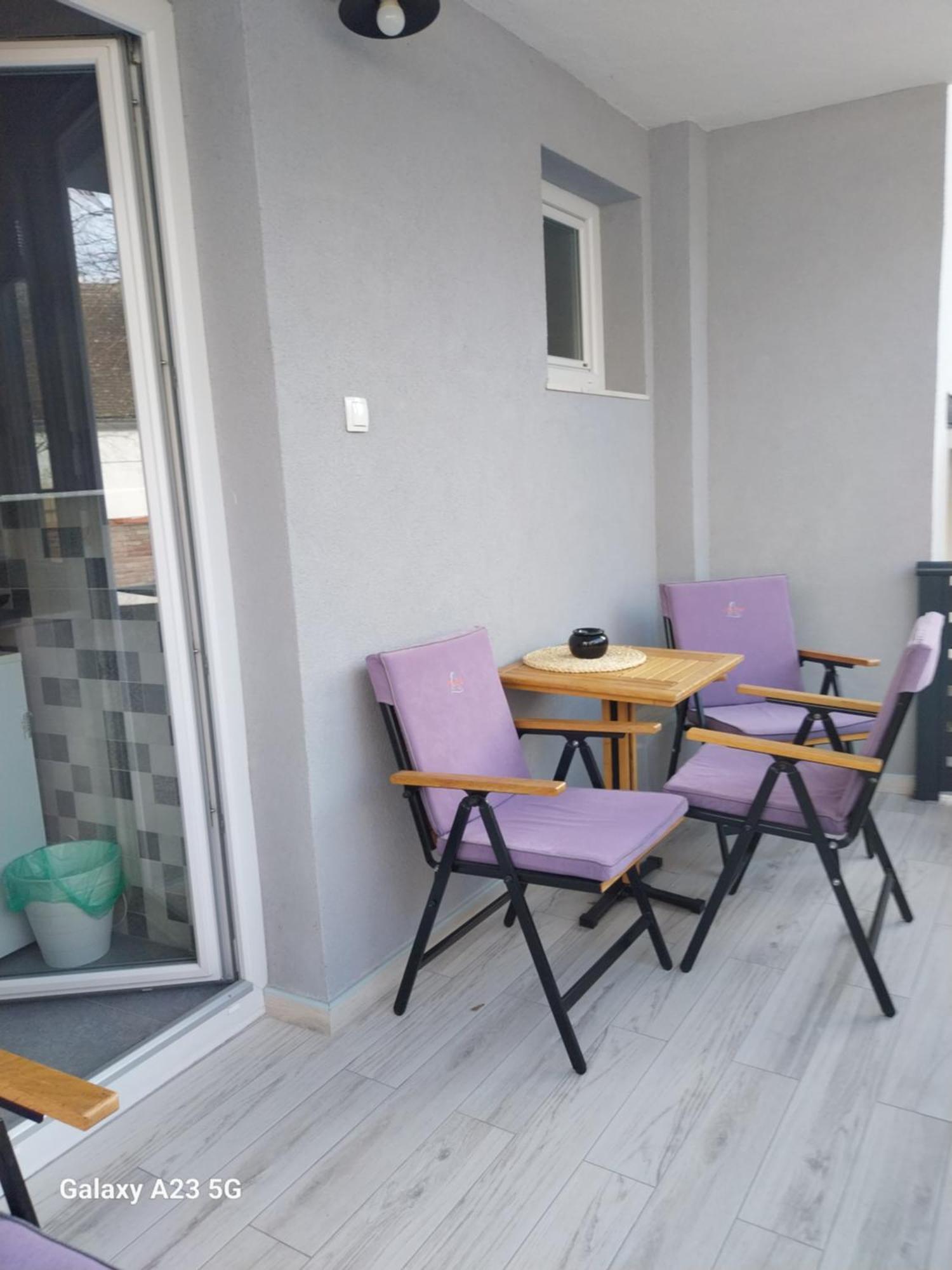 Bloom Apartment