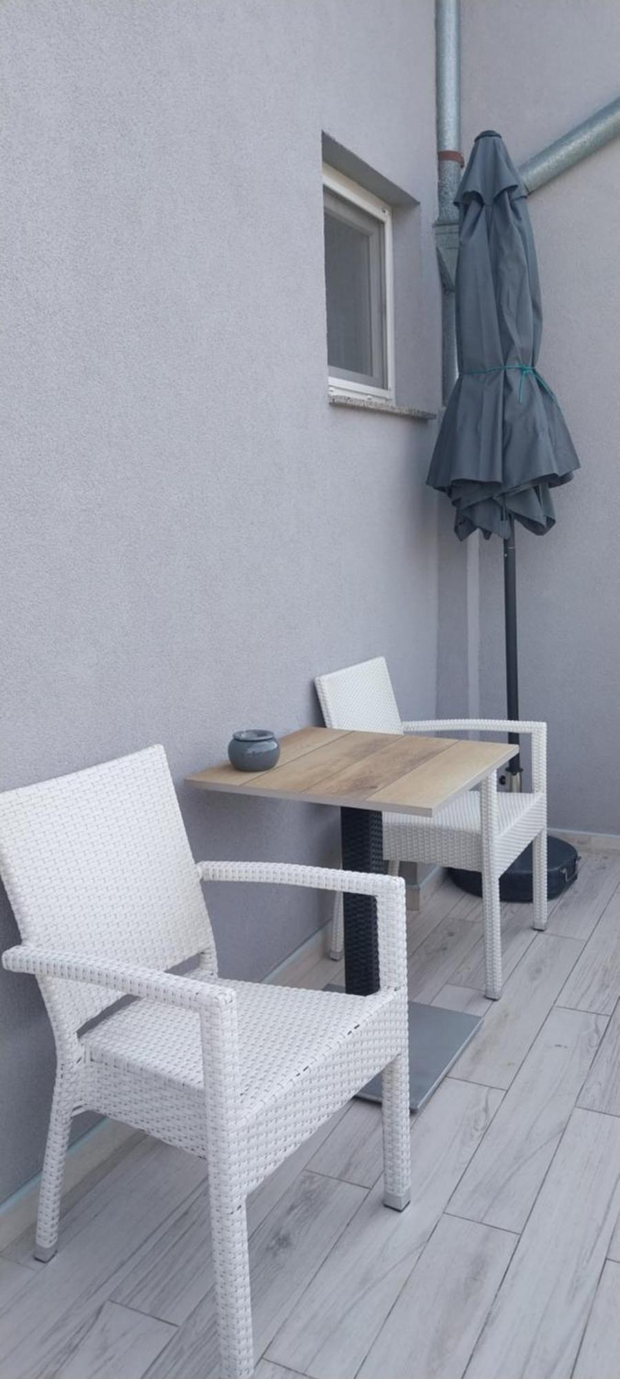 Bloom Apartment