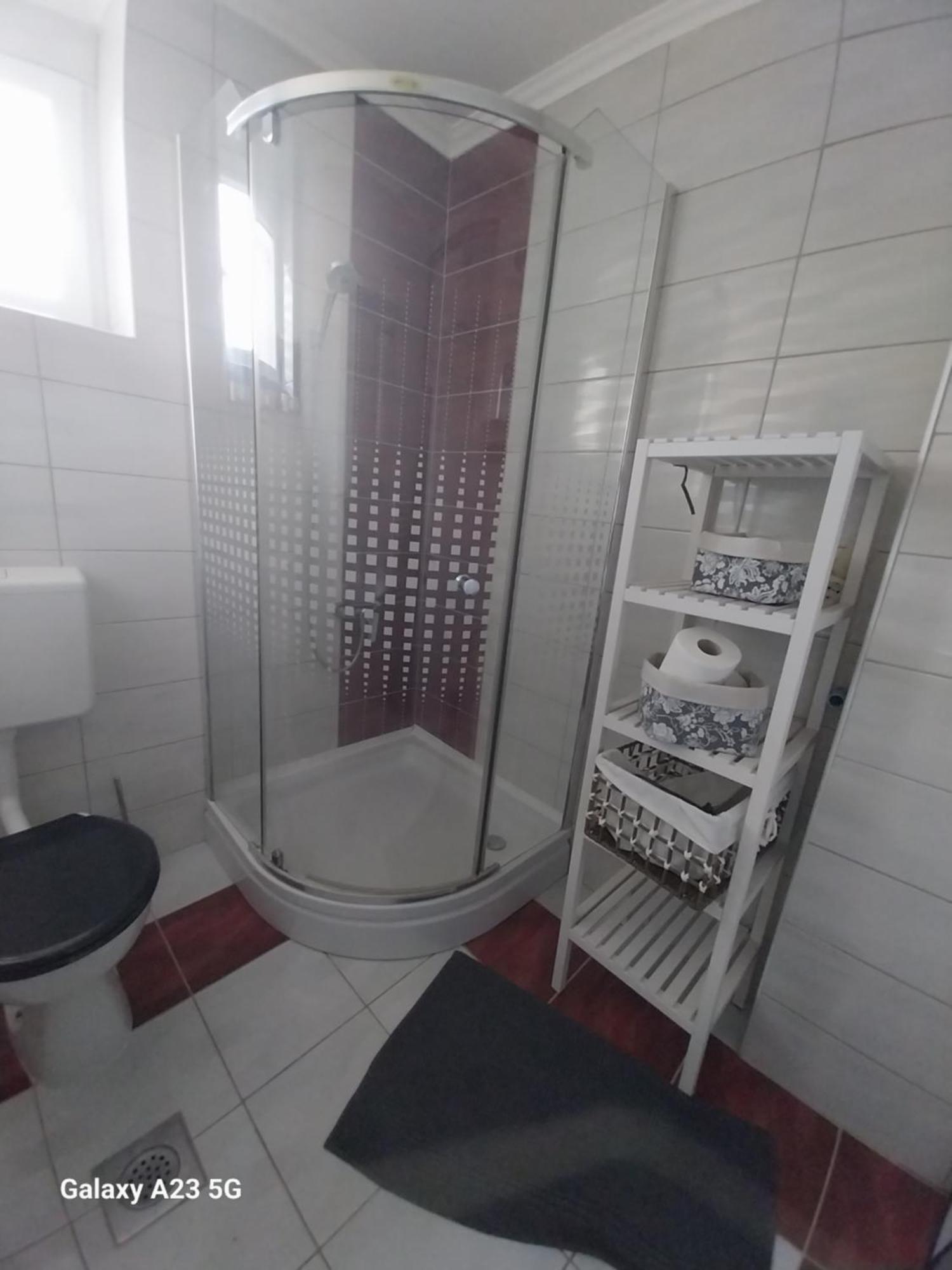 Bloom Apartment *